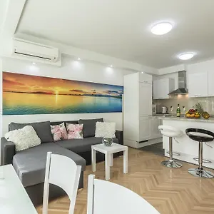Petro Oldtown Apartment Split