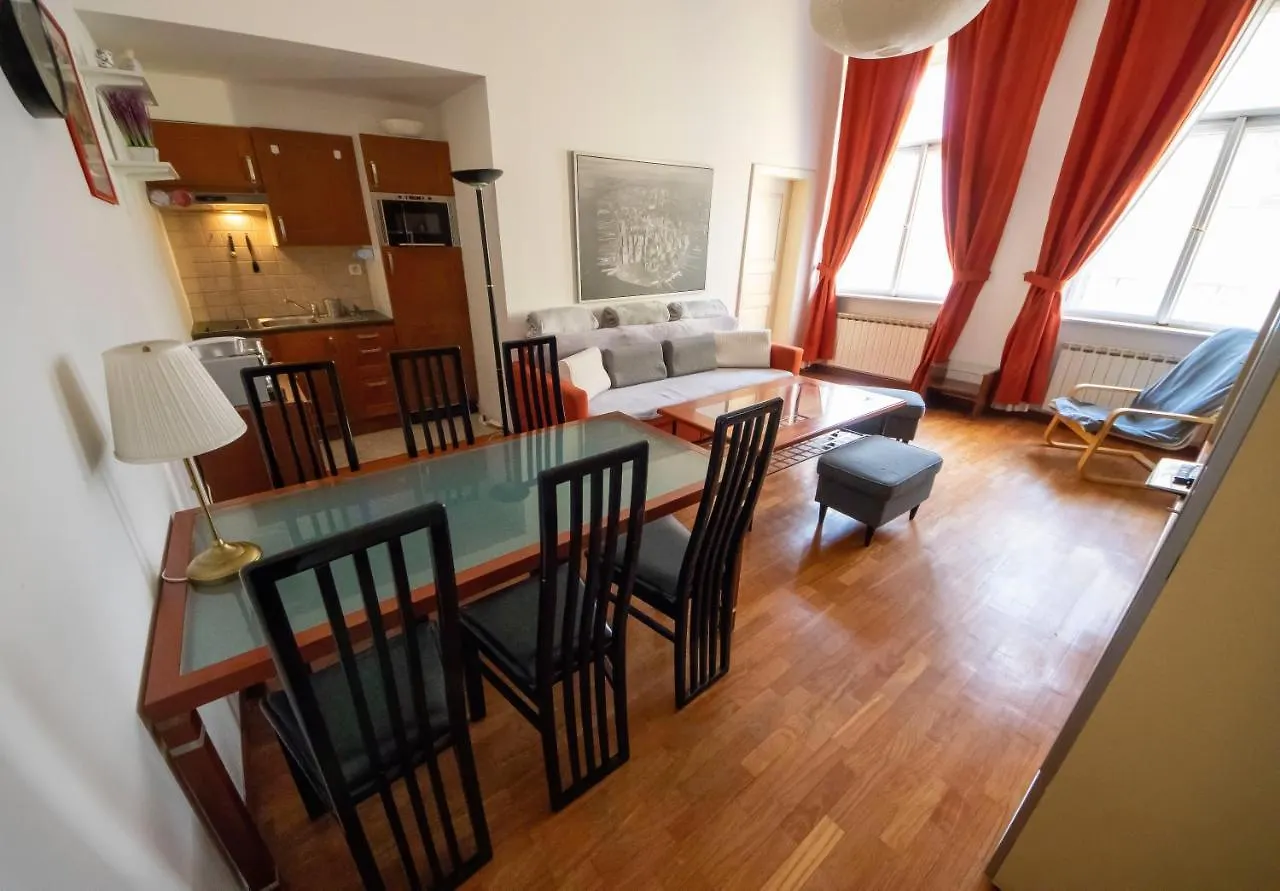 Autentic Apartments Platnerska Prag